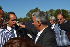 Barrientos con el Gobernador Scioli.