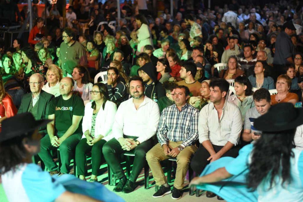 El intendente Aiola en la Fiesta Provincial de la Empanada