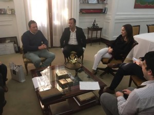 Aiola se reunió con Vidal