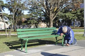 Arreglos en la plaza principal de Chacabuco