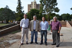 Barrientos recorrió obras.