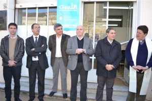 Autoridades en la inauguración de la oficina GenIA en Chacabuco.