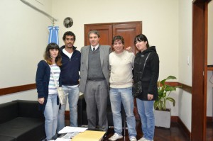 Subsidio al Centro de Estudiantes de Chacabuco en La Plata.